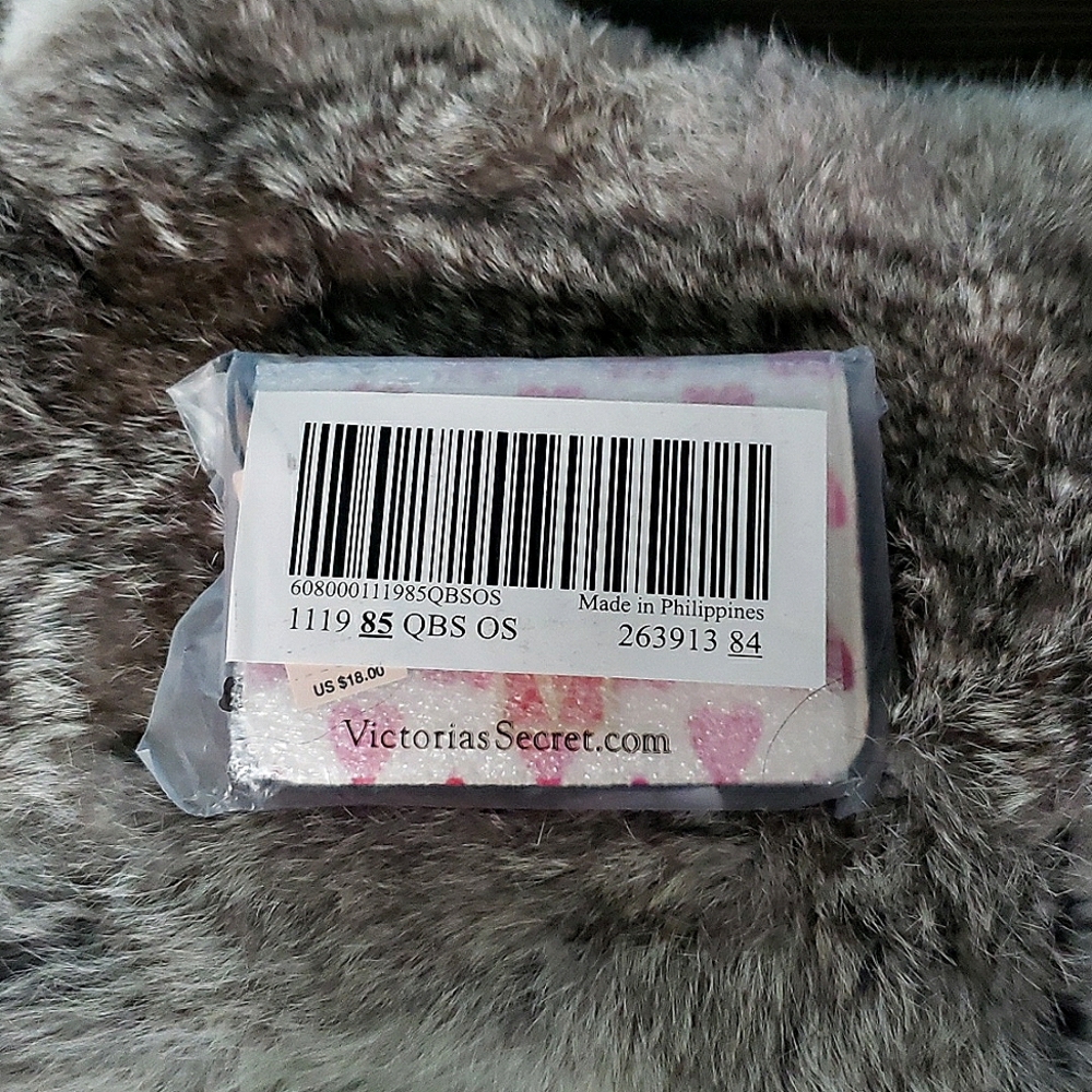 VICTORIA'S SECRET PINK HEART FOLDABLE KEYCHAIN WALLET NEW